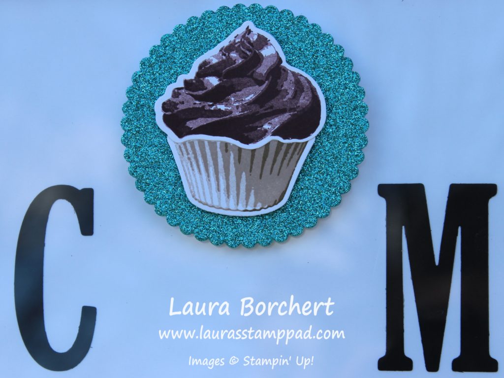 Chocolate Cupcake, www.LaurasStampPad.com