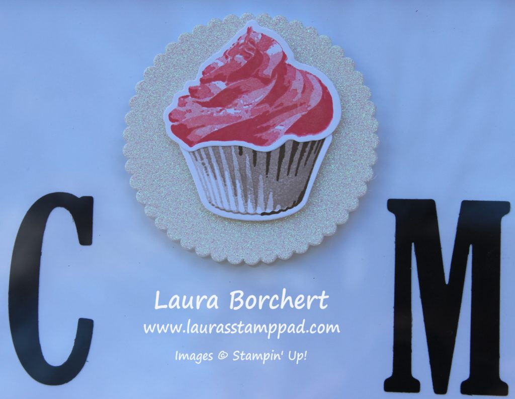 Sweet Cupcake, www.LaurasStampPad.com